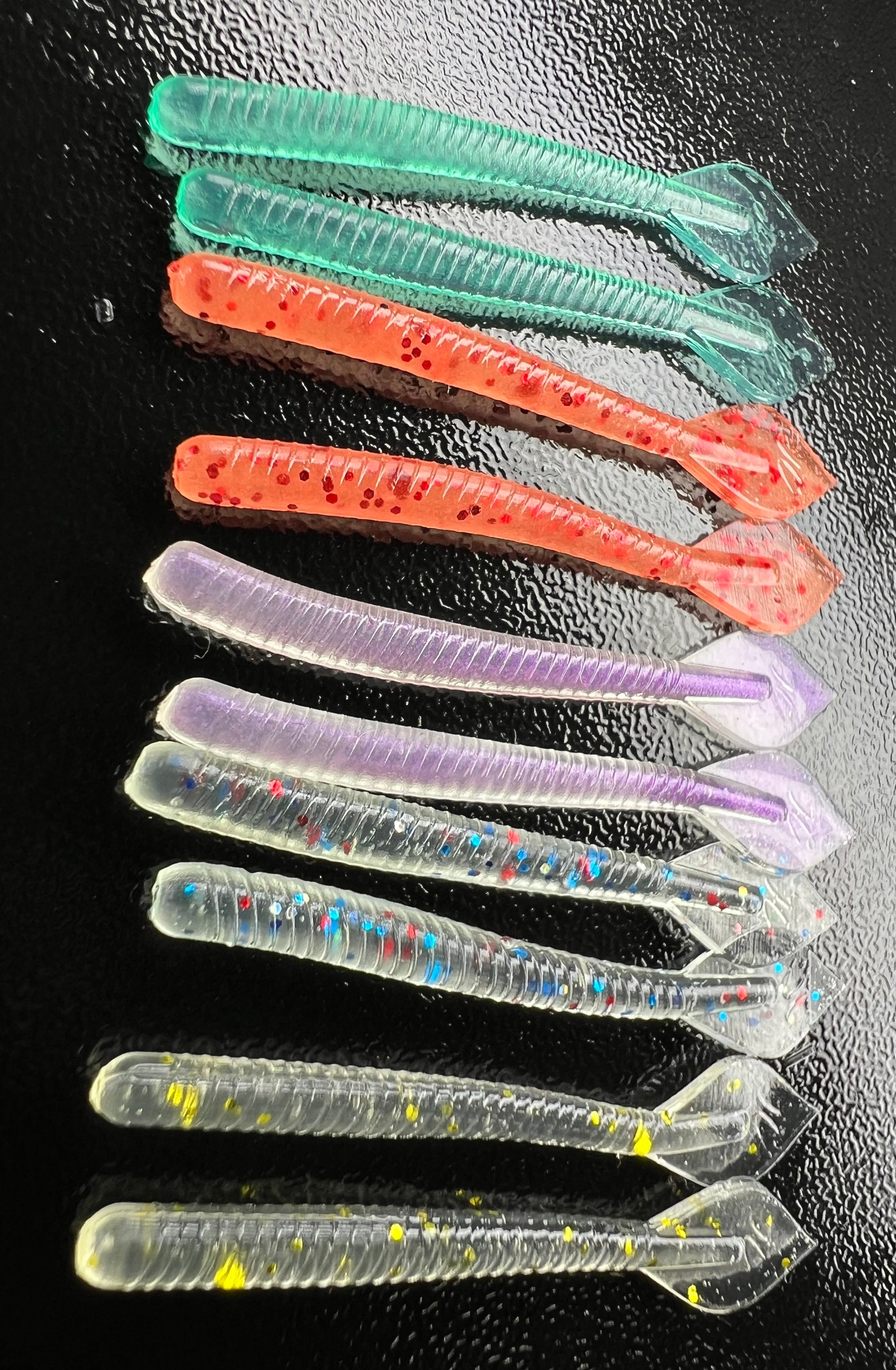 1.5" Bloodworm Spade Tail (BST) 12 pack