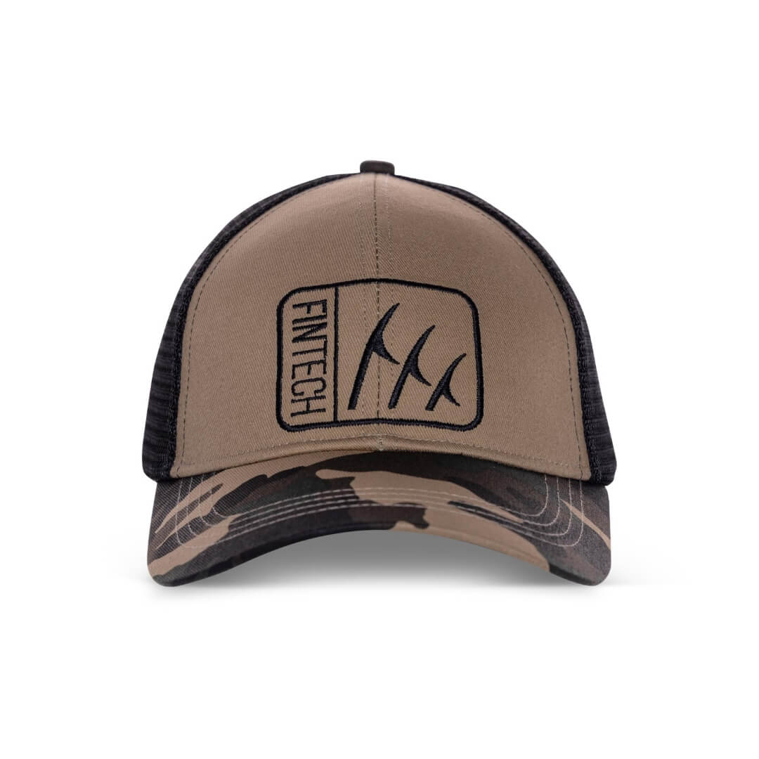 Gorra con el logotipo de Three Fin Box