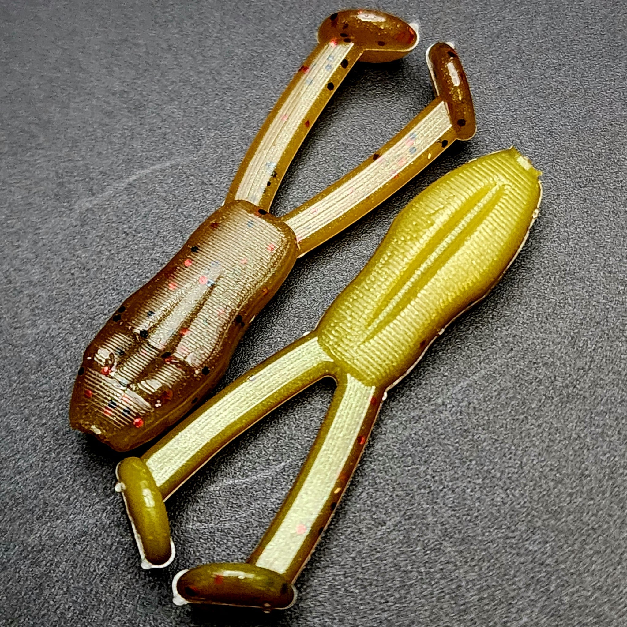 Rana micro de 1,7 pulgadas "The Creek Croaker"