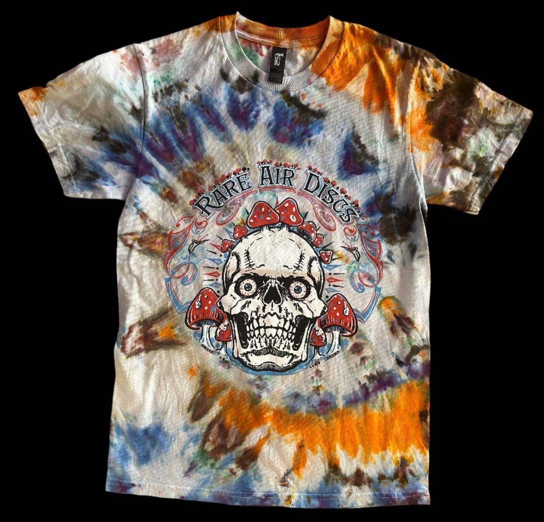 Camisa tie-dye Crushin' Amanitas - Producida por Thunder Shout