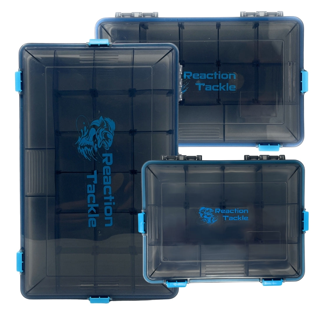 Bandeja para aparejos estándar Reaction Tackle: resistente e impermeable con 4 clips fiables