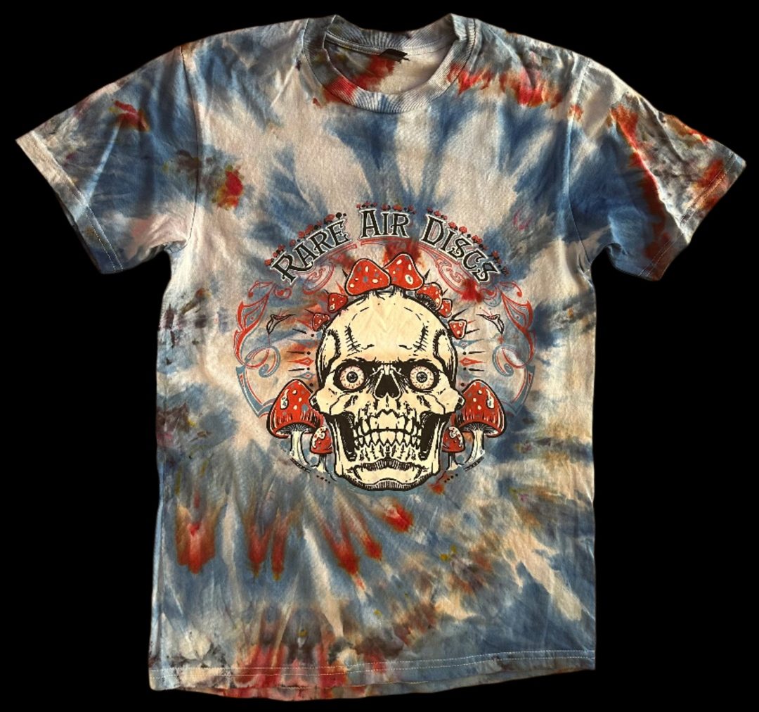 Camisa tie-dye Crushin' Amanitas - Producida por Thunder Shout