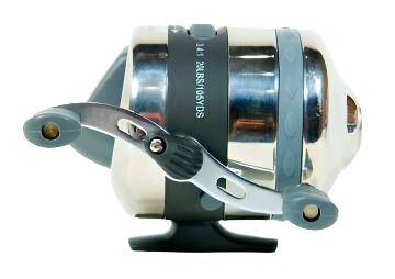 Eagle Claw Reel Titan Spincast 2BB 20lb 3.4:1 Bobber Bargain