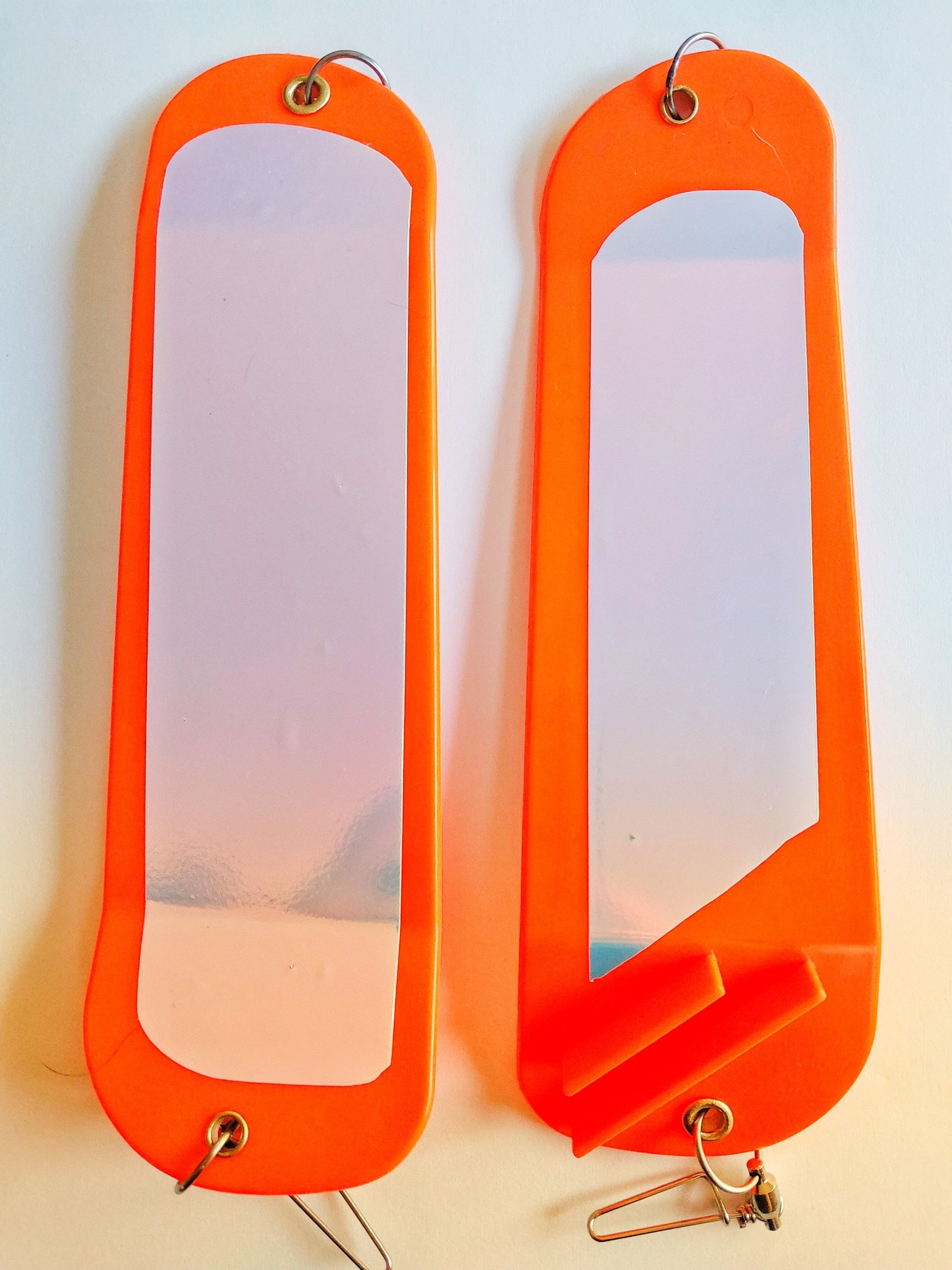 8.5" Orange Dual Fin Flasher