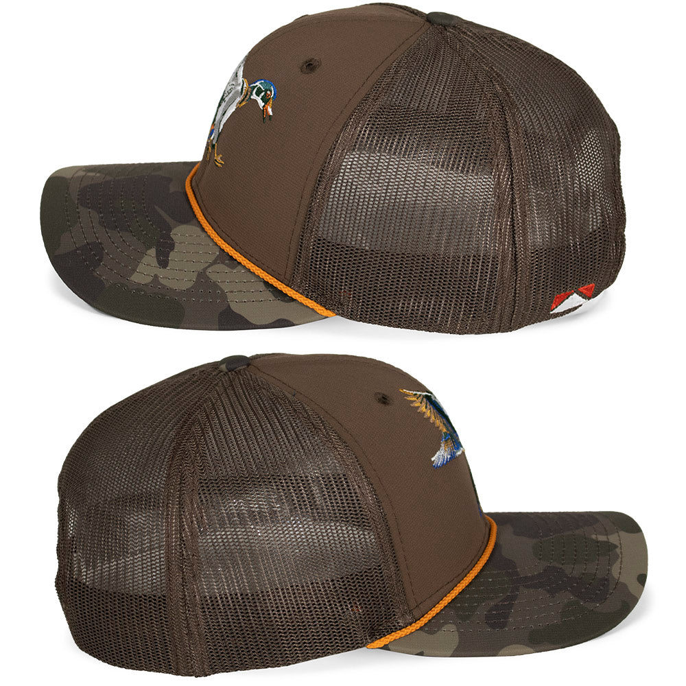 Gorra Wood Duck de 6 paneles estructurada con parte trasera de malla.