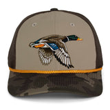 Gorra Drake Mallard Duck Hat de 6 paneles con parte trasera de malla y cordón.