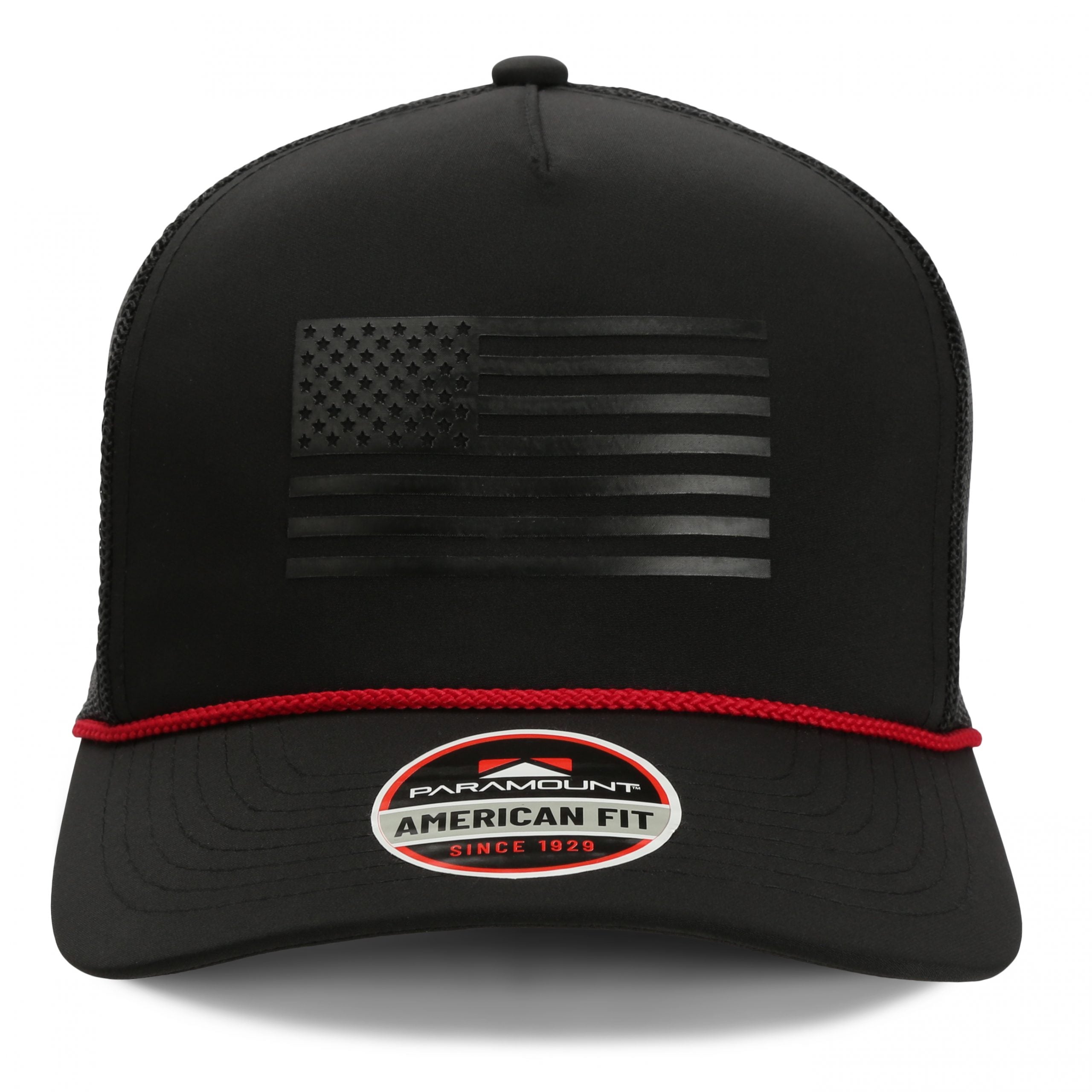 Gorra Ridgeline Thin Red Line estilo camionero con bandera americana y cordón.